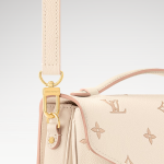 Louis Vuitton Pochette Métis – Timeless Elegance in a Compact Silhouette